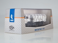 SSM 1302　1/43　KAMAZ カマズ　ロシア軍迷彩仕様 SSM 1302 1/43 KAMAZ カマズ ロシア軍迷彩仕様