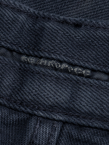Плотные джинсы синего цвета из премиального хлопка
