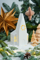 Церковь-подсвечник из неглазурованного фарфора, белая, Германия