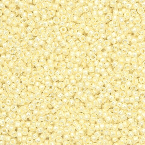 Японский бисер TOHO Round 15/0 (№142), жемчужный глянцевый