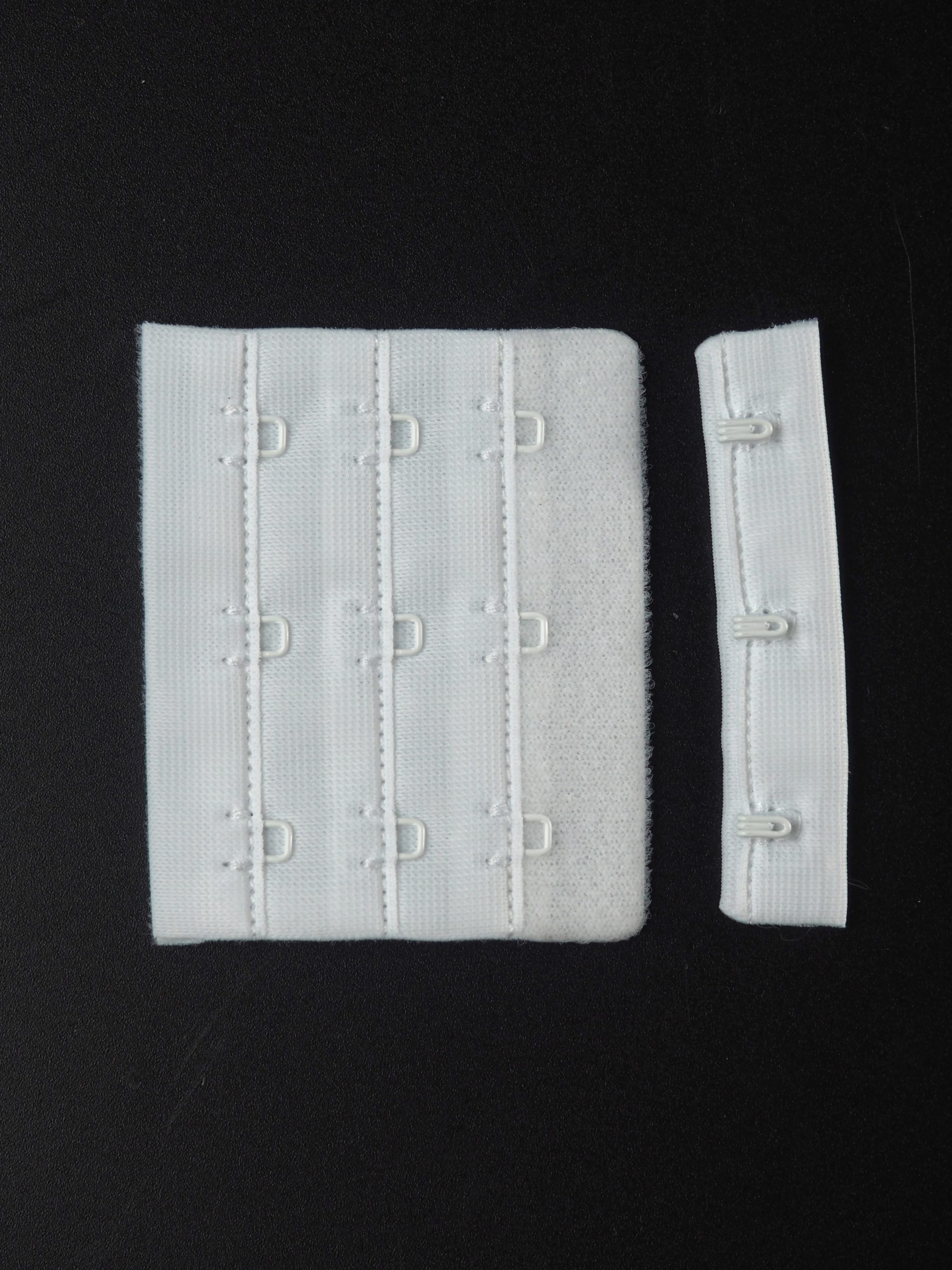 Застежка для бюстгальтера белая широкая с крючками 3х3 Lauma (Латвия)