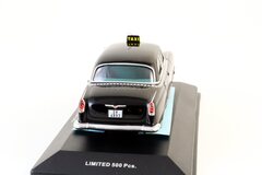 GAZ-M-21 Volga Second Edition Taxi DDR 1:43 VVM / VMM