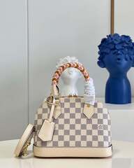 Louis Vuitton Alma BB