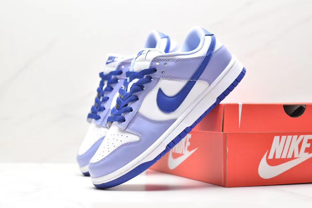 Фиолетовые кроссовки Nike Dunk Low 'Blueberry' купить со скидкой в  Basketroom.ru
