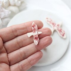 Подвеска Птица голубь, белый с красной росписью, S 35*22 мм, S027