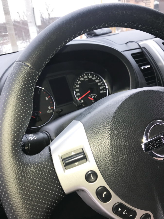 Руль ниссан х-трейл т31. Оплетка на руль х трейл т31. Руль ниссан х-трейл т31. Перешивка руля nissan x-trail t31. Оплетка на руль ниссан х трейл т30.