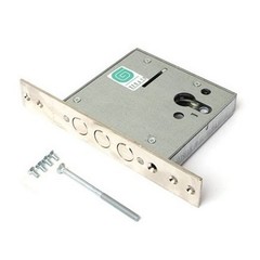 Входная металлическая дверь Лабиринт Классик шагрень черная 29 белый софт рельеф