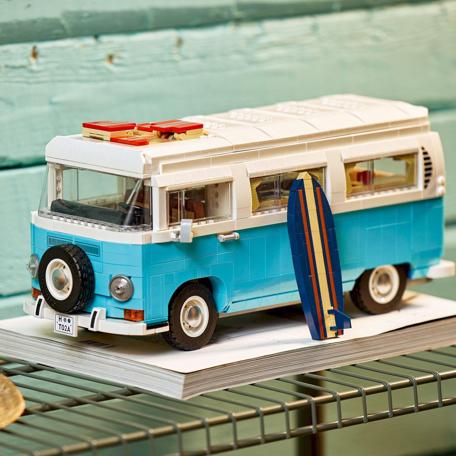 Конструктор LEGO Icons 10279 Фургон Volkswagen T2 Camper купить в Москве |  Доставка по России.