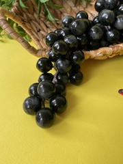 Виноград искусственный натуралистичный, БОЛЬШАЯ ГРОЗДЬ, длина 33 см., более 100 ягод, цвет темный, 1 гроздь.