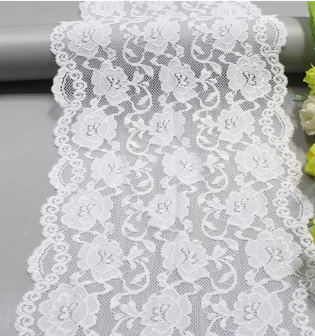 Кружево эластичное белое 20 см, цветы