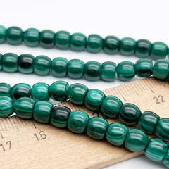 Малахит бусины, бочонок, размер около 5,4*6,4 мм, цена за набор 17 шт (1/4 нити)