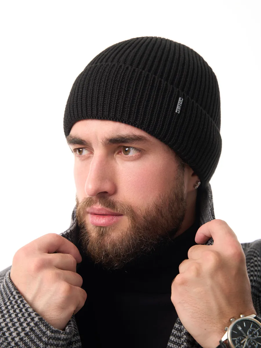 Шапка зимняя на флисе вязаная осень