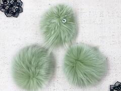 Меховой помпон енот, d 8-9 см, фисташковый