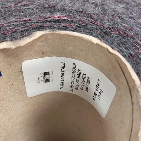 Бэби альпака с люрексом PURA LANA ITALIA / ALPACA GLAMOUR 200 серый с красным