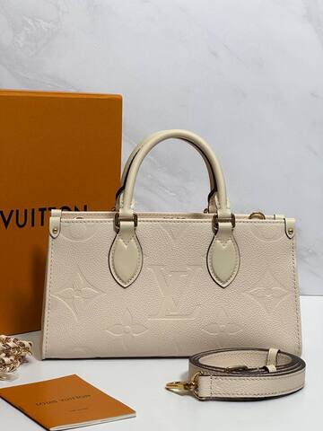 Сумка-тоут LOUIS VUITTON On The Go East West со съемным ремнем-цепочкой с плетёной отделкой из кожи