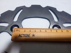 Диск тормозной задний на Suzuki GLADIUS/ABS / SV/ABS / GSR ABS / GSX-S / GSF BANDIT / GSF BANDIT S ABS