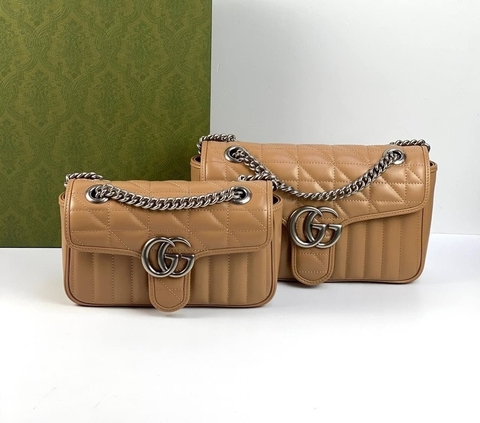 Мини-сумка на плечо Gucci GG Marmont бежевый