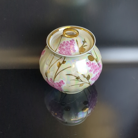 Сахарница фарфоровая Дулево ФЗ из сервиза "Розовая сирень", изящная ручная роспись цветов, позолота, перламутр, винтаж СССР 1988 год