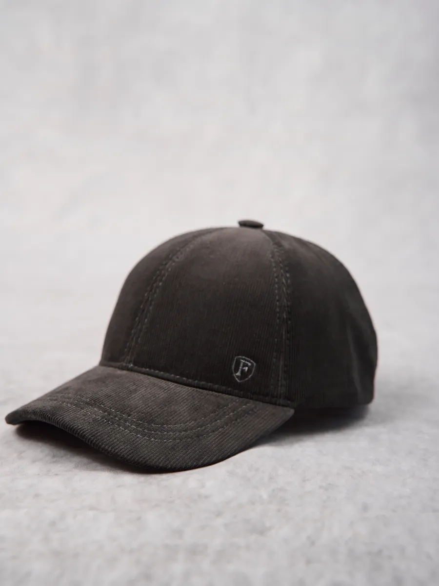 Бейсболка летняя вельвет весенняя