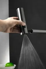 Смеситель для кухни BELZ B74811-3 выдвижной излив, нержавеющая сталь, графит