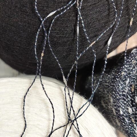 Лен (35%) с люрексом и шишибриками NODINO DI LINO 600 темно-серый с серебром