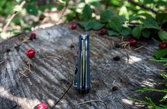 Нож Ruike Fang P105 черно-синий