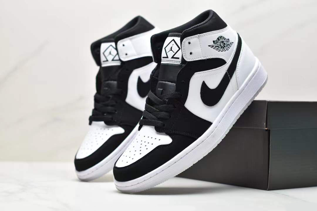 Air Jordan 1 Mid SE Diamond