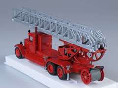 ZIS-6 Metz Automotive Fire ladder LOMO-AVM 1:43