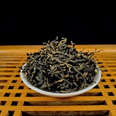 2025 "Древнее дерево Фэнцин" красный чай 100 г