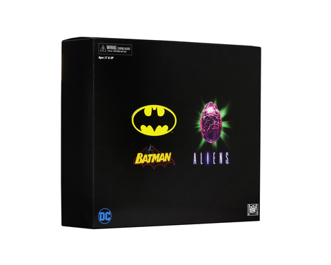 Супермен и Бэтмен Против Чужих и Хищников фигурки в ассортименте