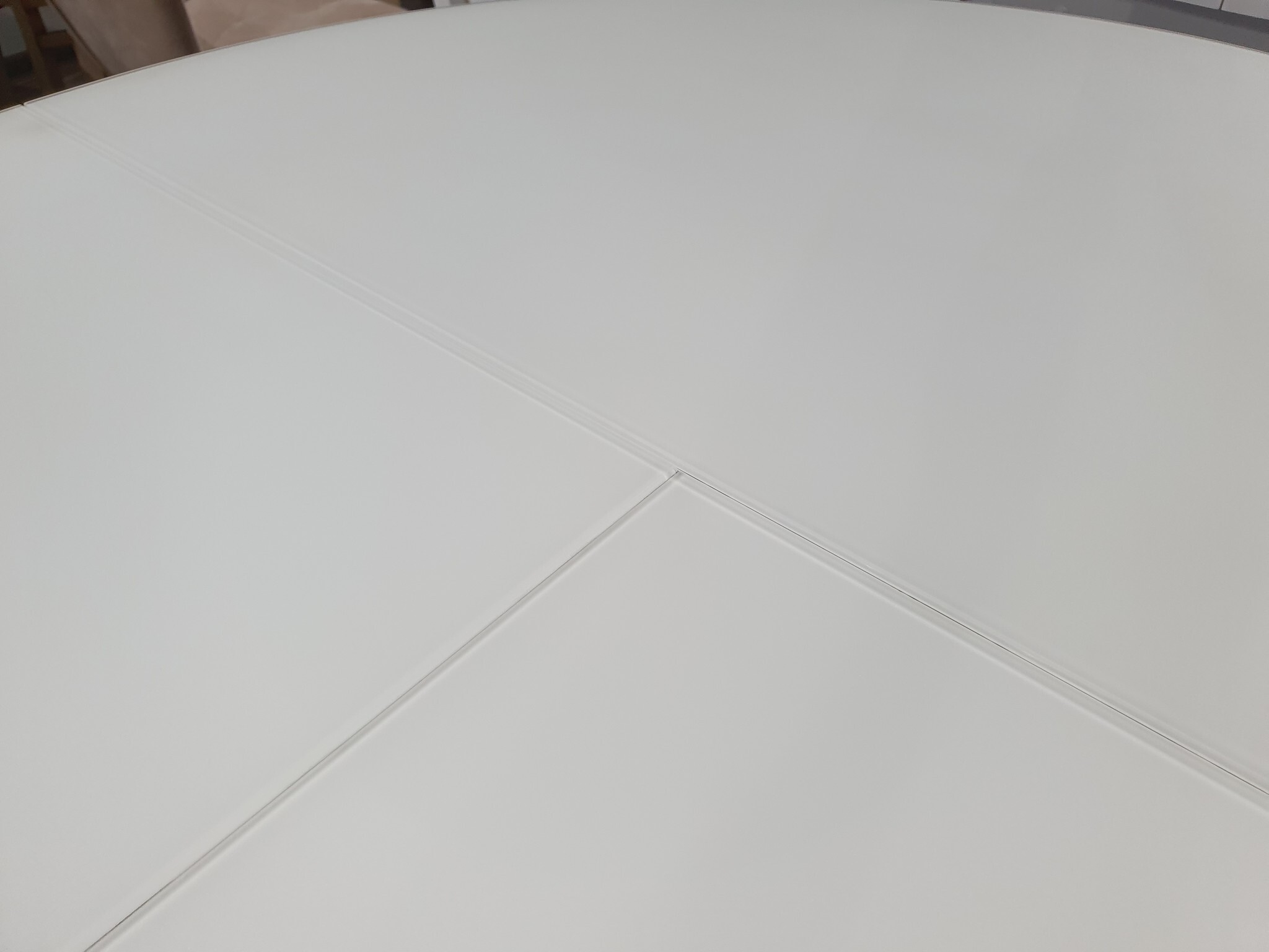 Кухонный стол белое матовое стекло