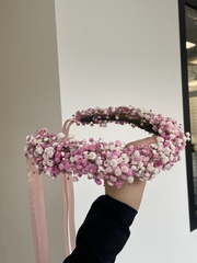 Свадебный венок из гипсофилы в розовом оттенке