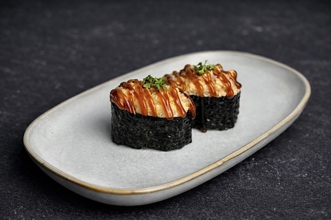 Гунканы с морским окунем изумидай (2 шт)