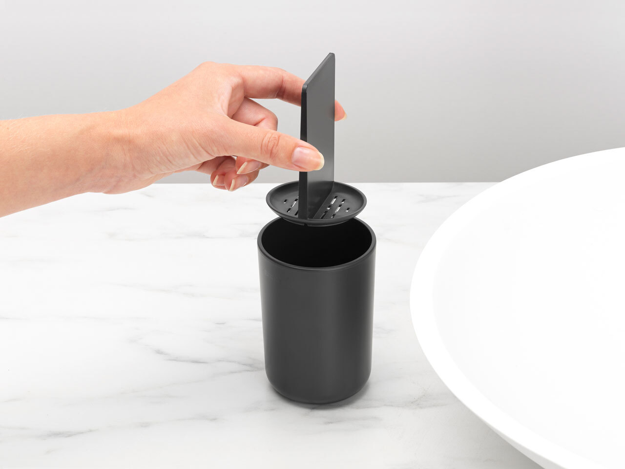 Стакан для зубных щеток ReNew, Темно-серый, арт. 280283 - фото 2