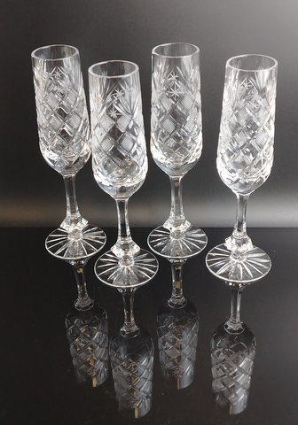 Фужеры хрустальные набор из 4 штук, алмазная грань, геометрический орнамент, винтаж СССР 1970-1990 гг