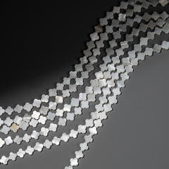 Перламутр речных ракушек, клеверы, 7,6мм, белый