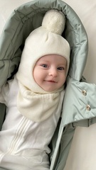 Балаклава зимняя с помпоном (экрю)