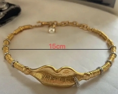 84588-kole-choker-lips-s-pirsingom-v-stile-schiaparelli