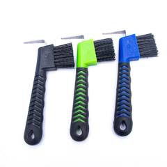 Копытный крючок со щеткой