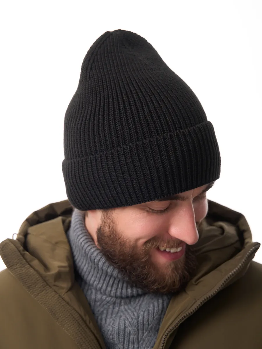 Шапка зимняя на флисе вязаная осень