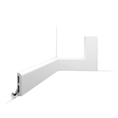 Плинтус SX183
