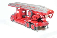 ZIS-6 PEL-30 electromechanical fire ladder LOMO-AVM 1:43