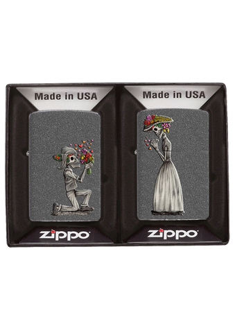 Набор ZIPPO Влюбленные зомби из двух зажигалок Iron Stone™ серые матовые (28987)