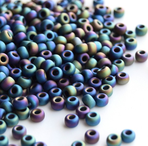 6/0 RR-0401FR Бисер круглый Миюки Радужный матовый /Miyuki round 6/0 Opaque matte AB black