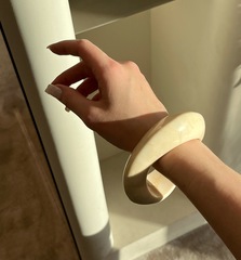 Акриловый браслет BREEZE