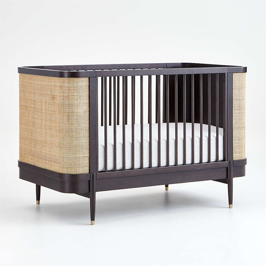 Детские кроватки - продажа деревянных детских кроваток для новорожденных малышей и детей от 3 лет