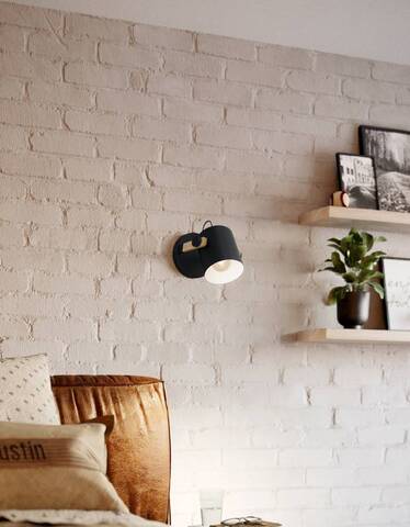 Настенный светильник Eglo HORNWOOD 43518