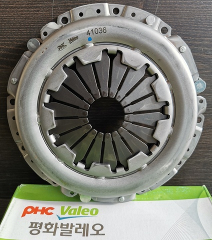 КОРЗИНА СЦЕПЛЕНИЯ SOLARIS, RIO 5MT PHC VALEO 215мм 4130023136/HDC-139/41036