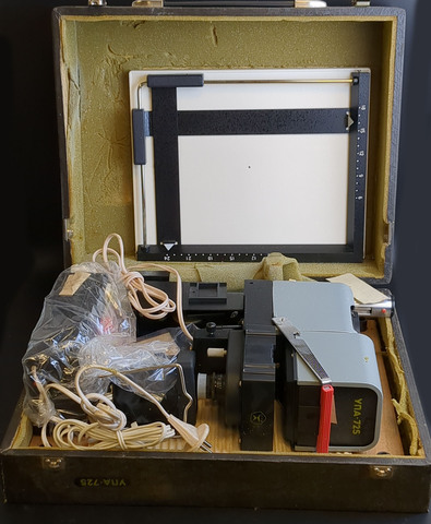 Фотоувеличитель "УПА-725", Комплект, металл, стекло, СССР, в чемодане