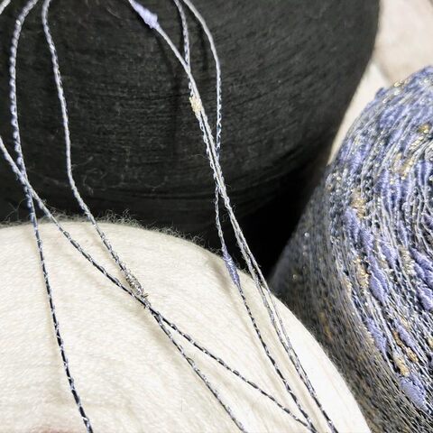 Лен (35%) с люрексом и шишибриками NODINO DI LINO 600 серо-сиреневый